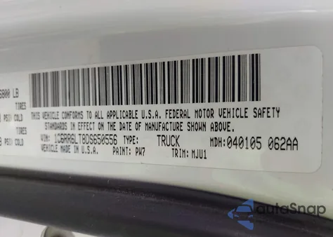 2013 Ram 1500 Big Horn z USA, uszkodzony, nr VIN 1C6RR6LT8DS650556